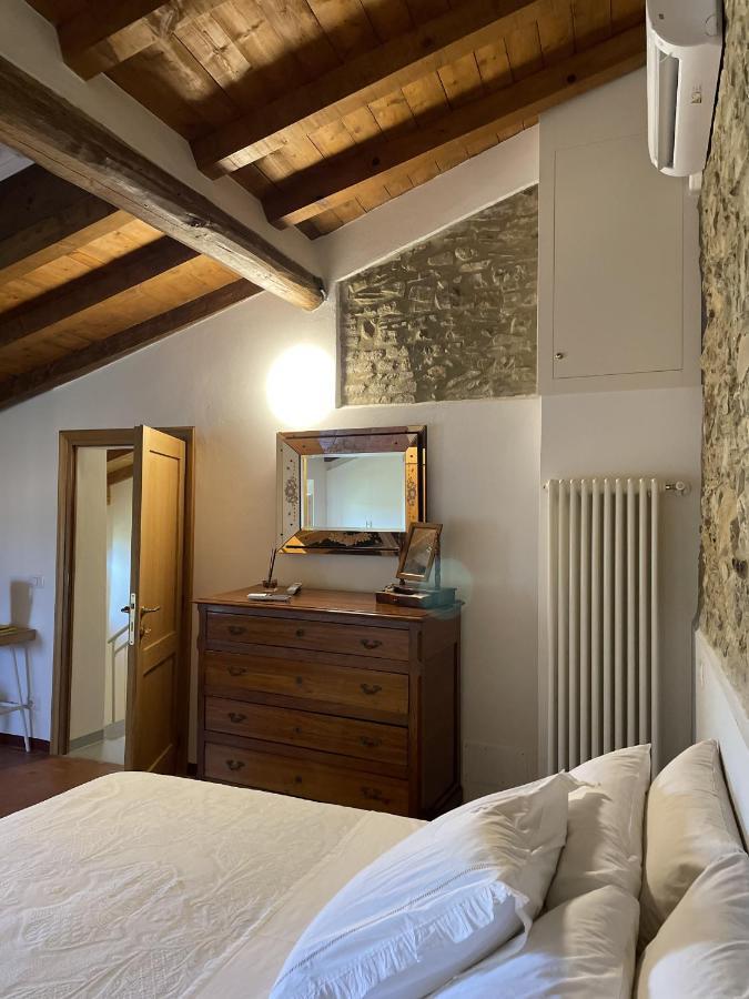 Con Camino Nel Borgo Del Castello Hébergement de vacances