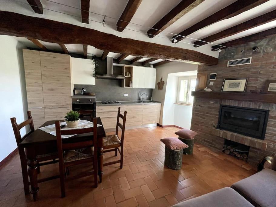 Holiday home Con Camino Nel Borgo Del Castello Albinea